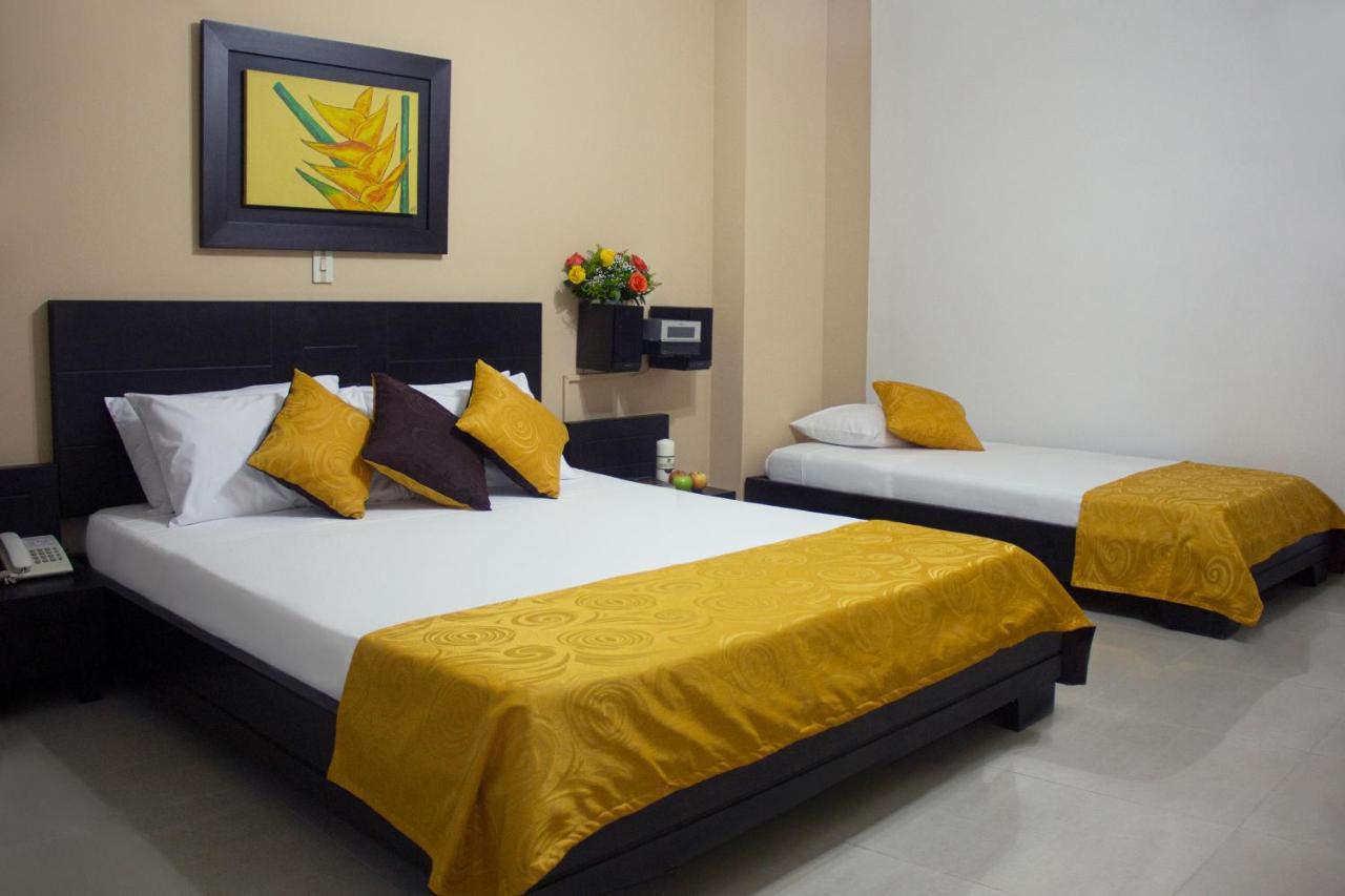 Hotel Plazuela San Ignacio Меделин Екстериор снимка