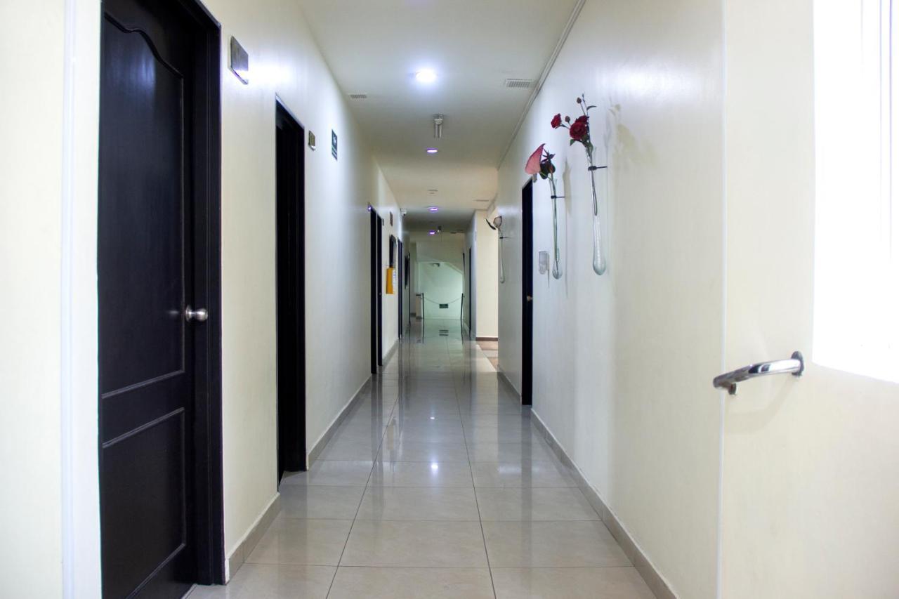 Hotel Plazuela San Ignacio Меделин Екстериор снимка