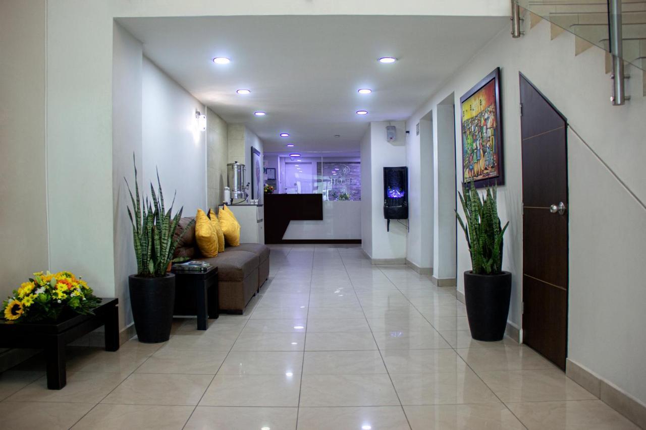 Hotel Plazuela San Ignacio Меделин Екстериор снимка
