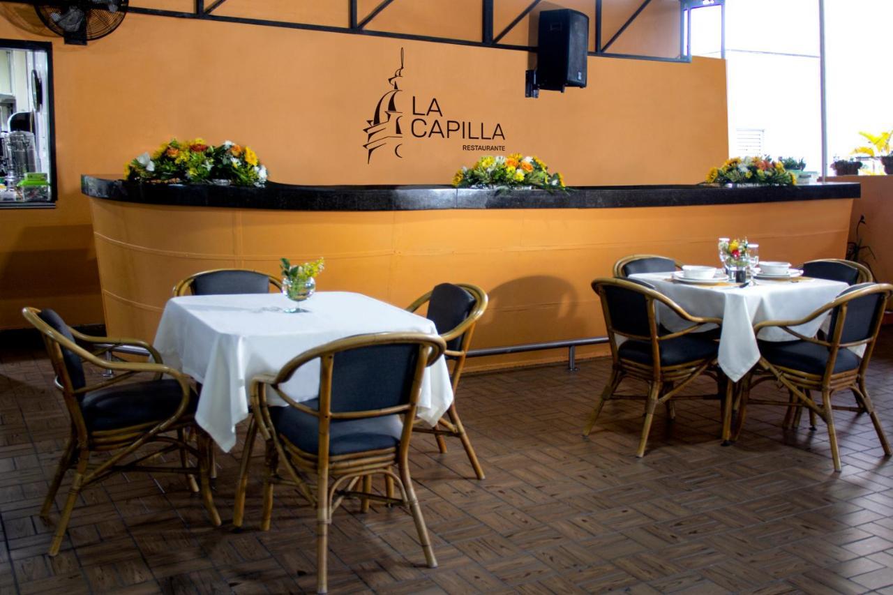 Hotel Plazuela San Ignacio Меделин Екстериор снимка