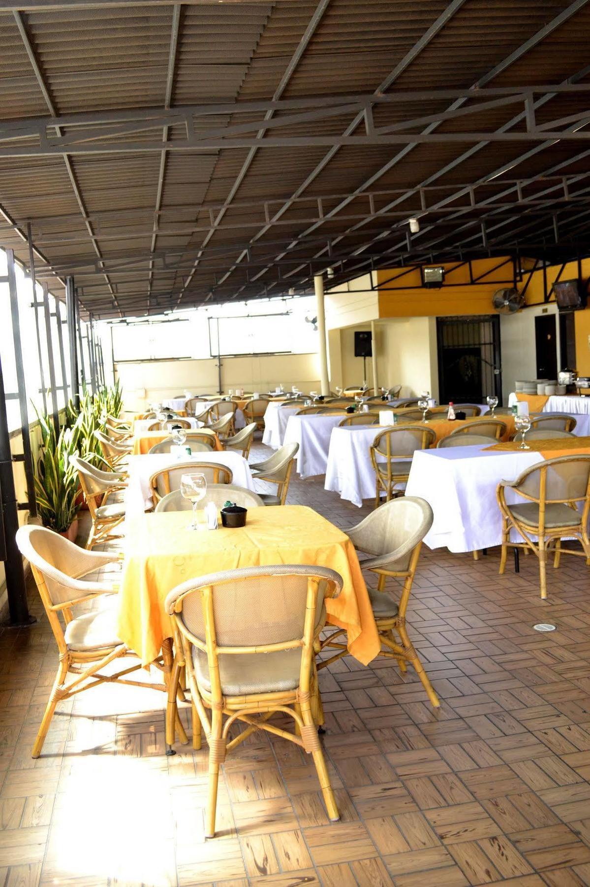 Hotel Plazuela San Ignacio Меделин Екстериор снимка